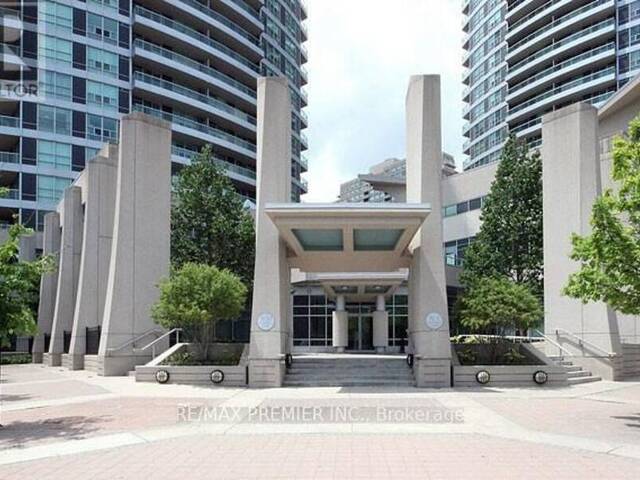 612 - 33 ELM DRIVE W Mississauga Ontario, L5B 4M1 - 2 Bedrooms Condo For Sale