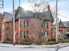 142 BEDFORD ROAD Toronto Ontario, M5R 2K2