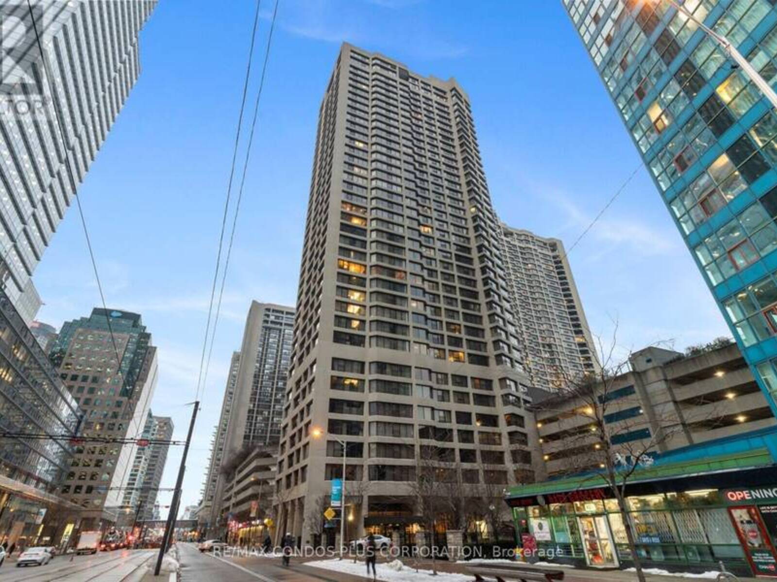 1417 - 55 HARBOUR SQUARE, Toronto, Ontario M5J 2L1