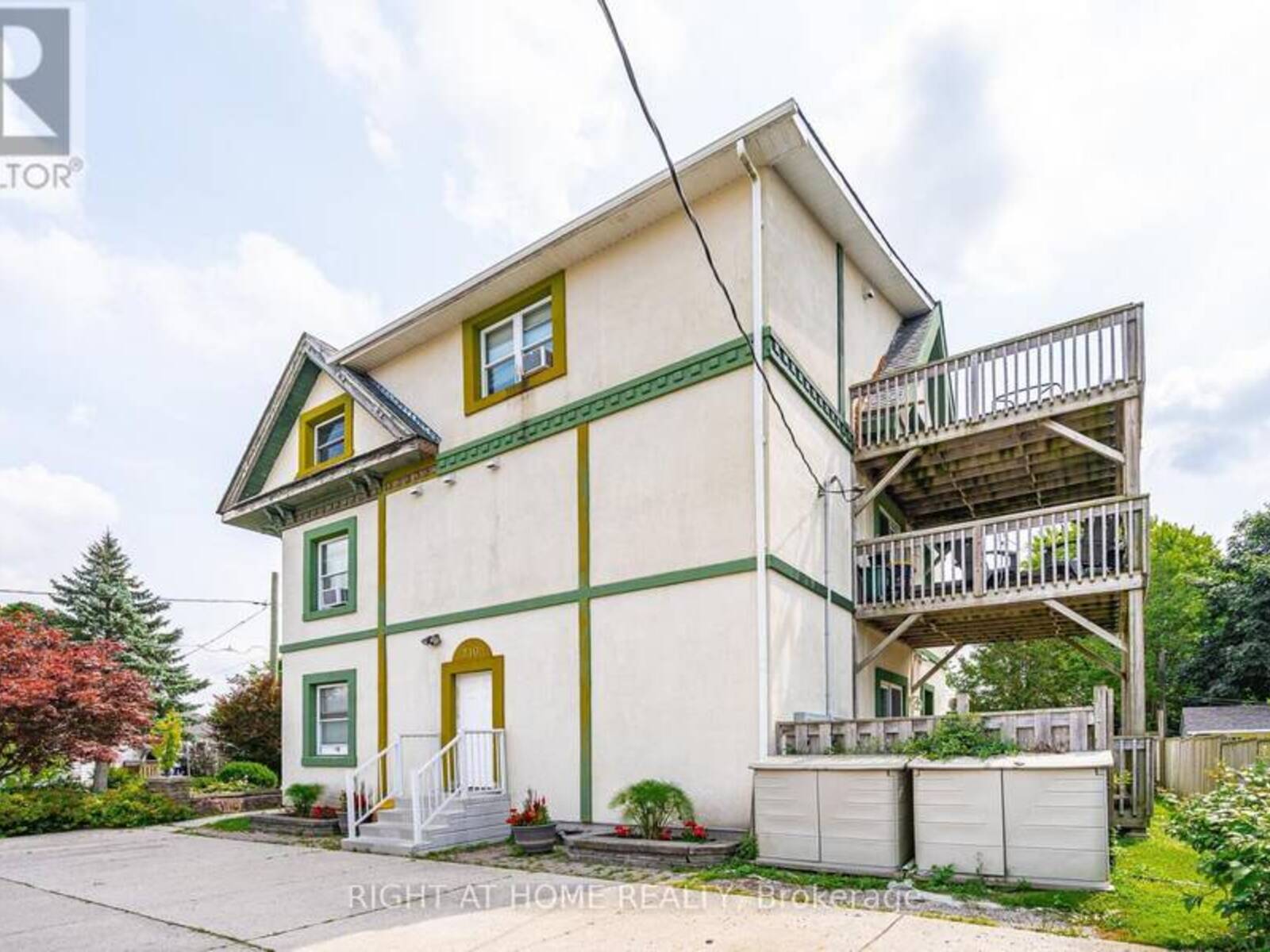 210 YORK STREET, Minto, Ontario N0G 2P0