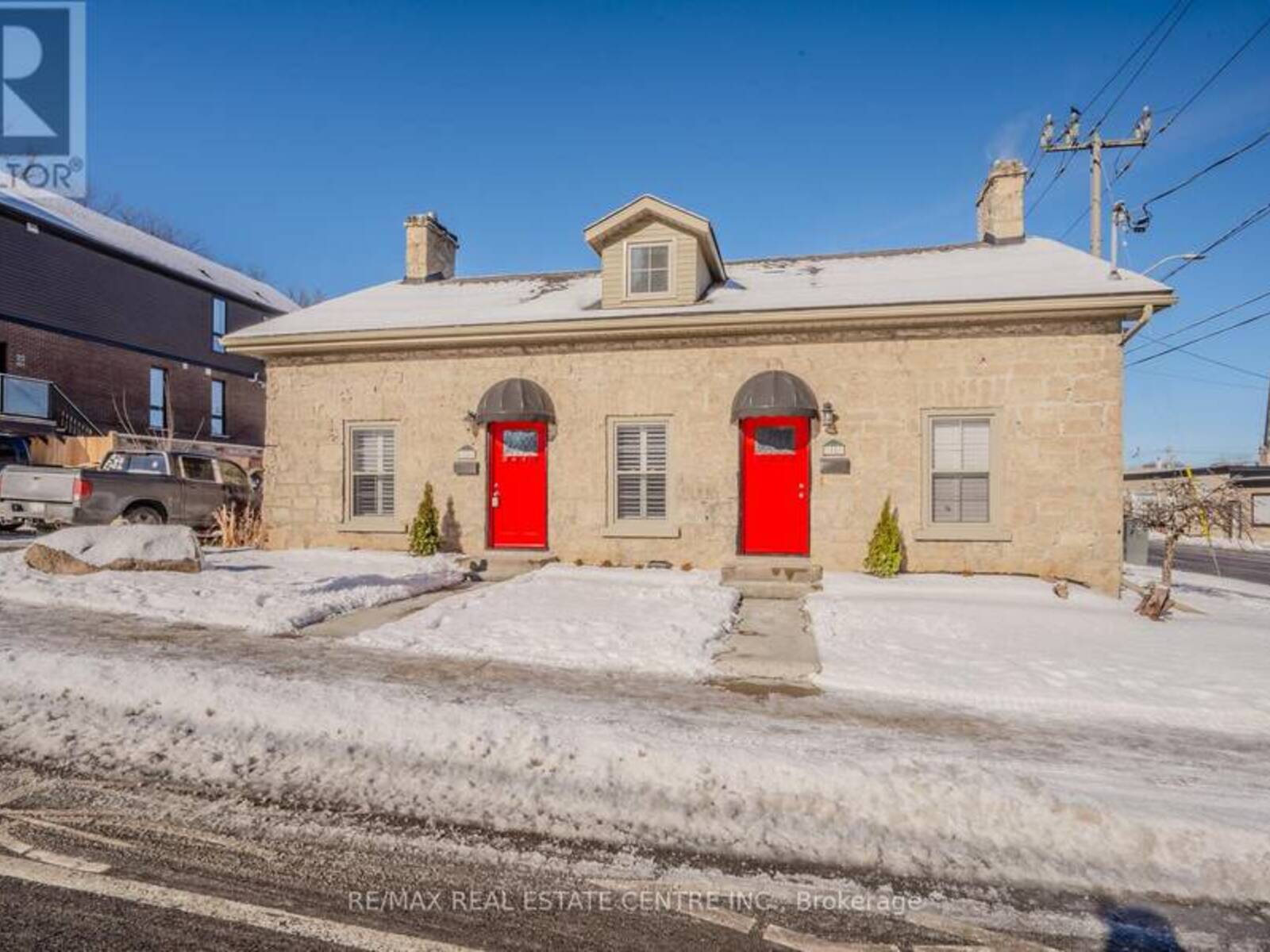 16 - 18 ST ANDREWS STREET, Cambridge, Ontario N1S 1M4