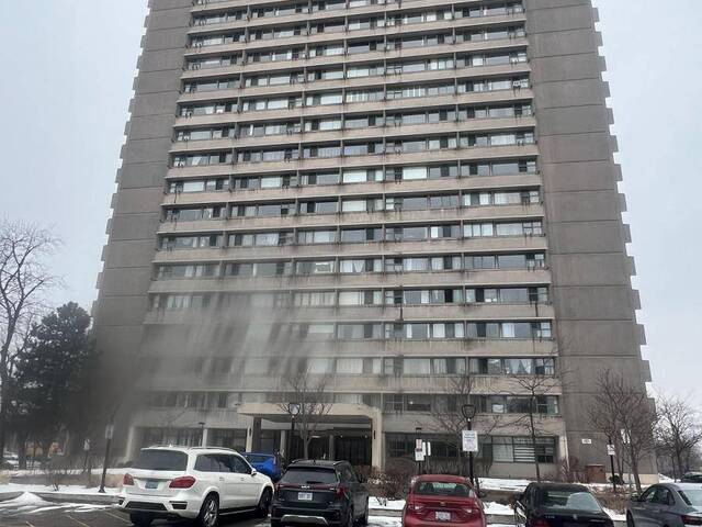 2506 - 715 DON MILLS ROAD Toronto Ontario, M3C 1S5