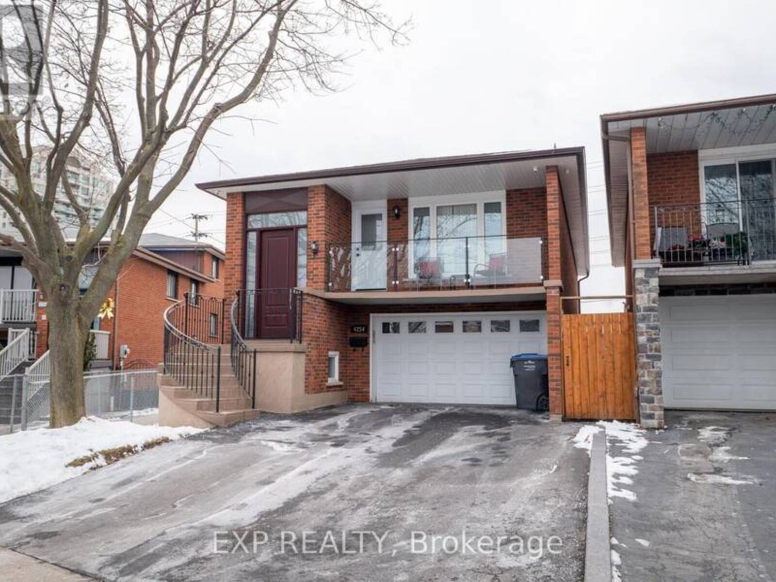 4254 POLTAVA CRESCENT, Mississauga, Ontario L4W 3C2