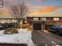 19 - 350 CAMELOT COURT Oshawa Ontario, L1G 6P7