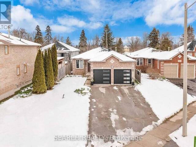 24 HEWITT PLACE N Barrie Ontario, L4M 7B3