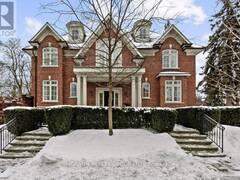 21 DE VERE GARDENS Toronto Ontario, M5M 3E4