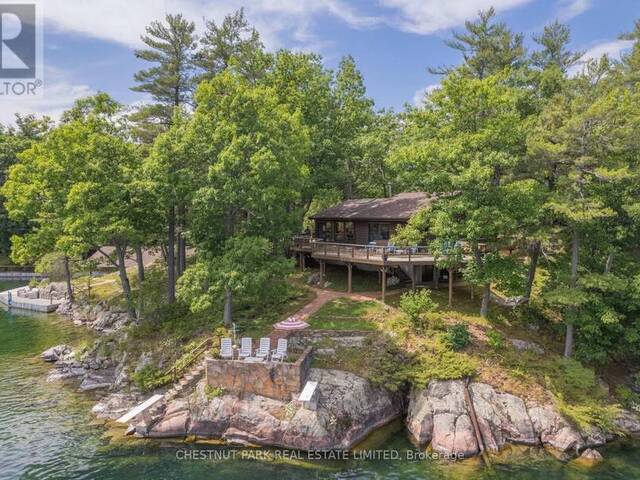 1 HICKEY ISLAND Leeds and the Thousand Islands Ontario, K0E 1L0 - 3 Bedrooms Waterfront Home For sale