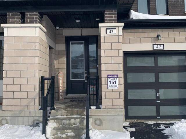 42 KEENAN STREET Lindsay Ontario, K9V 6C2