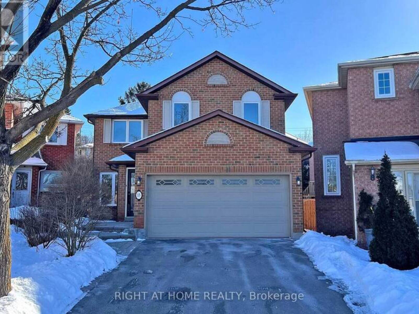 13 KILBARRY COURT, Richmond Hill, Ontario L4C 6M8