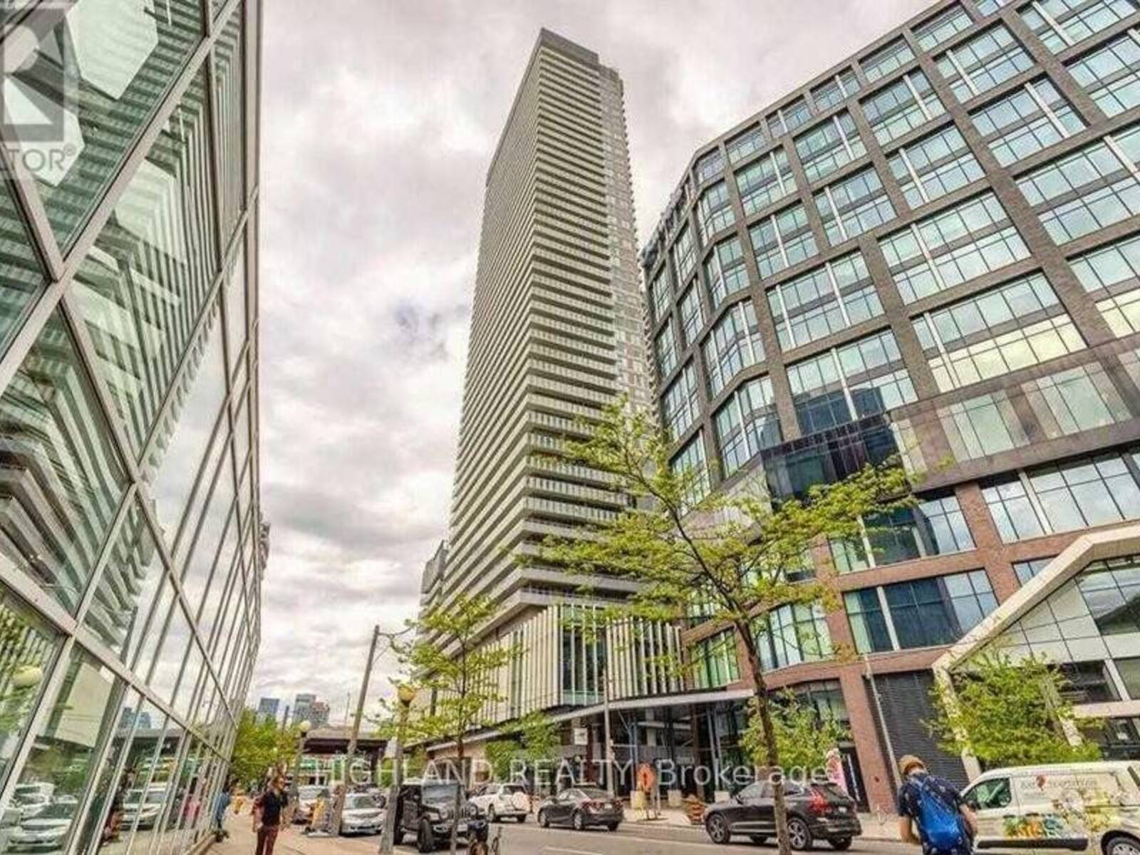 811 - 15 LOWER JARVIS STREET, Toronto, Ontario M5E 0C4