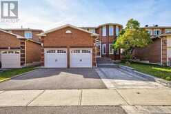 28 MANDEL CRESCENT | Richmond Hill Ontario | Slide Image One