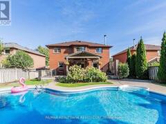 1534 HERITAGE WAY Oakville Ontario, L6M 2Z7