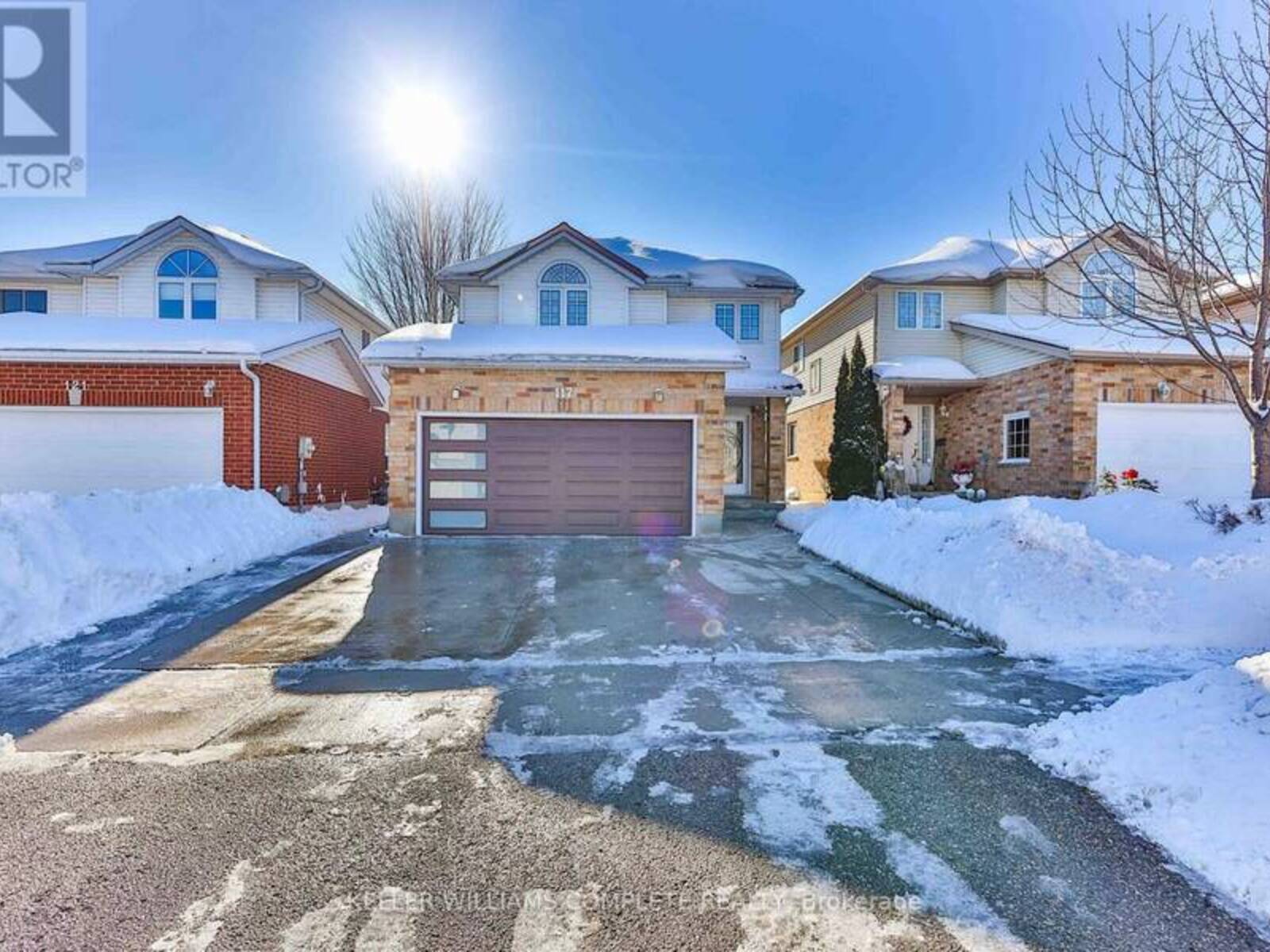 117 WILDERNESS DRIVE, Kitchener, Ontario N2E 3R8