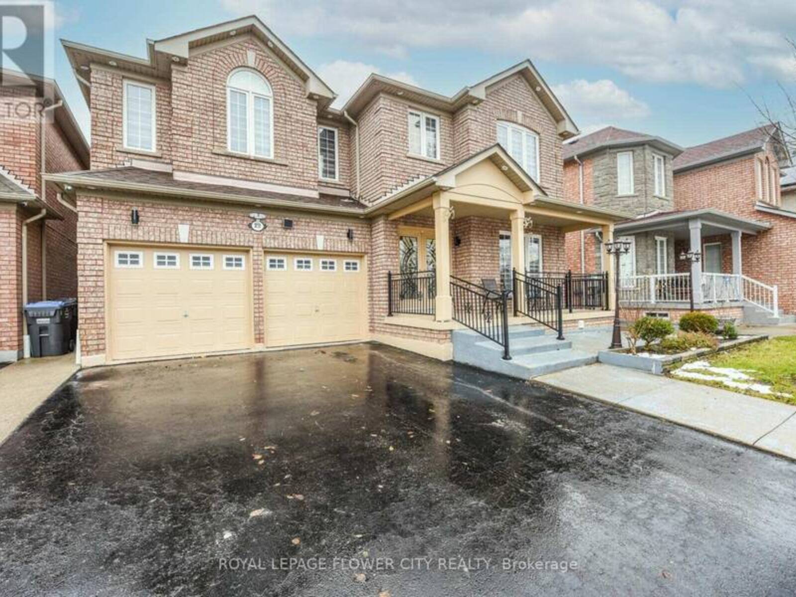 22 WINTERSNOW COURT, Brampton, Ontario L6R 3G6