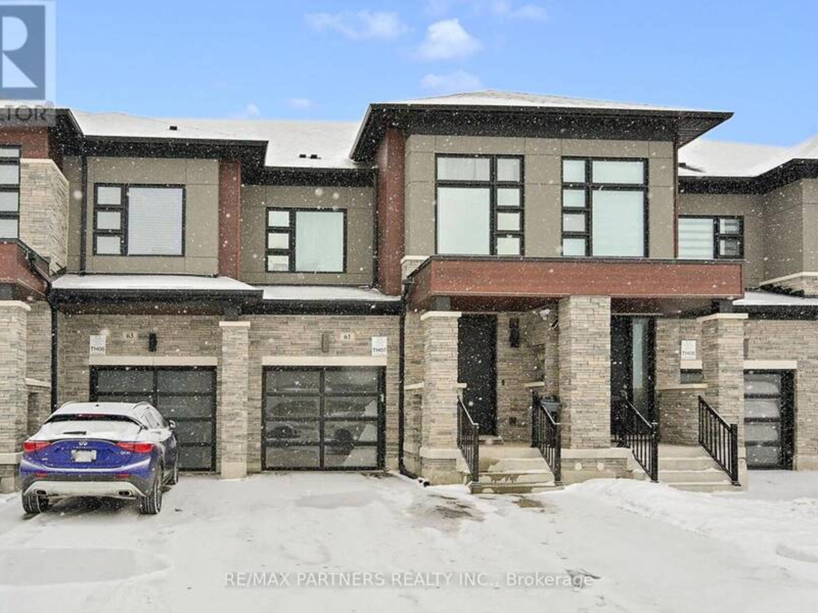 61 DUCHARME DRIVE, Richmond Hill, Ontario L4S 0J3