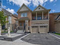 329 WINDFIELDS FARM DRIVE W Oshawa Ontario, L1L 0M2