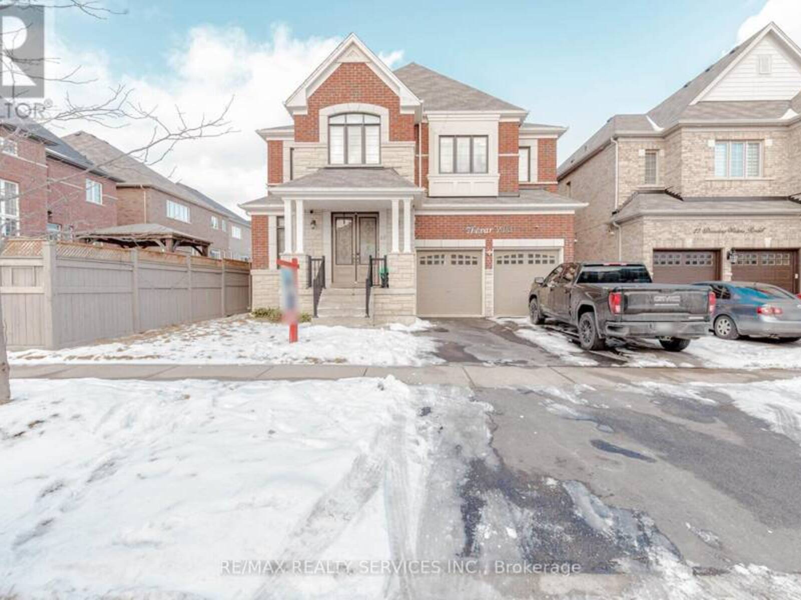 29 DANCING WATERS ROAD, Brampton, Ontario L6Y 6B6