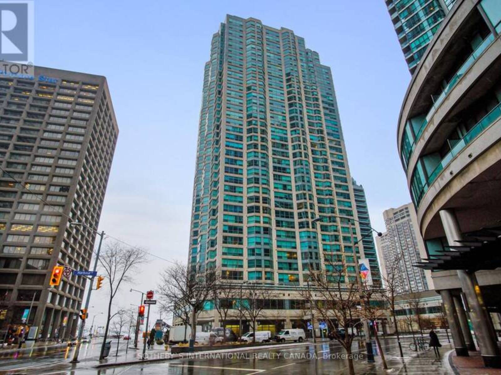 1001 - 10 YONGE STREET, Toronto, Ontario M5E 1R4