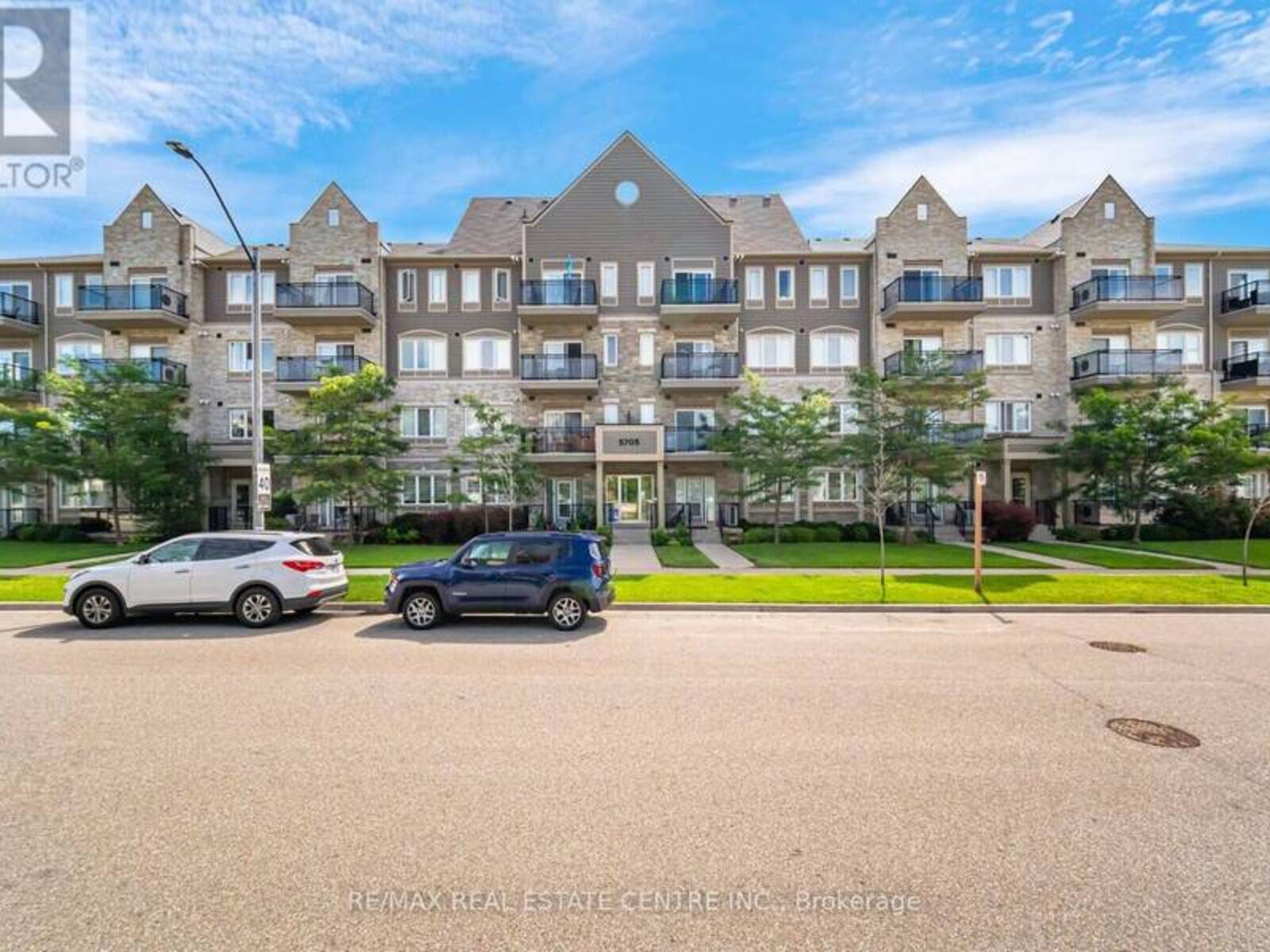 305 - 5705 LONG VALLEY ROAD, Mississauga, Ontario L5M 0M3