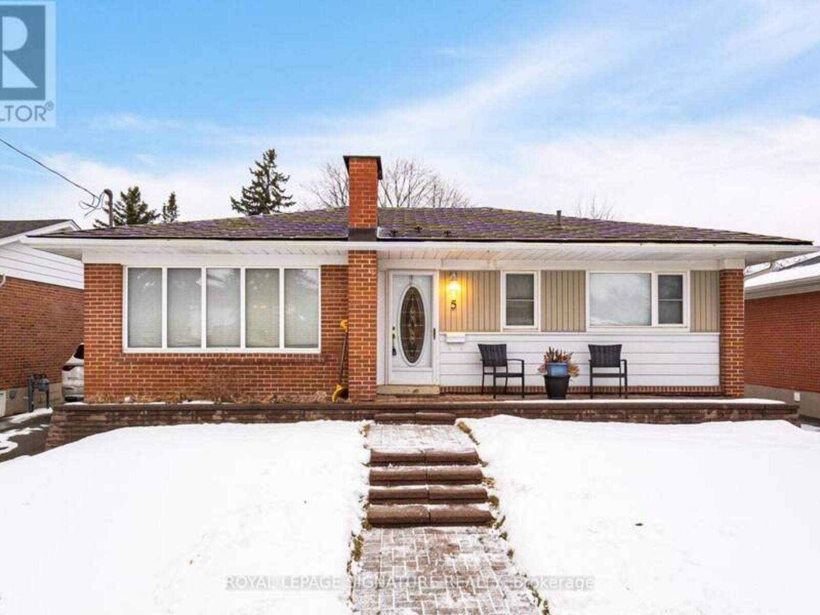 5 STERNE AVENUE, Brampton, Ontario L6W 2Y3