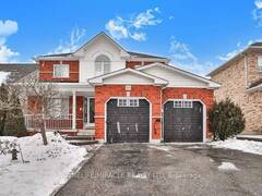 574 CLEARSKY AVENUE Oshawa Ontario, L1K 2P7