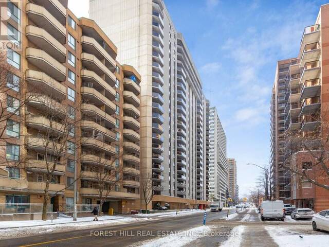 1703 - 470 LAURIER AVENUE W Ottawa Ontario, K1R 7W9 - 2 Bedrooms Condo For Sale