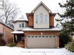 103 POPLAR ROAD Toronto Ontario, M1E 1Z5