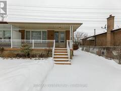 39 ELMVALE CRESCENT Toronto Ontario, M9V 2B8