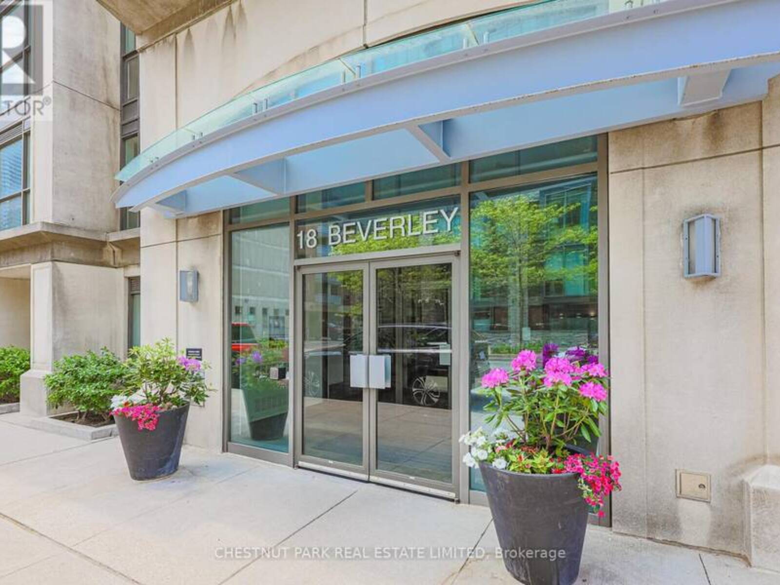 218 - 18 BEVERLEY STREET, Toronto, Ontario M5T 3L2