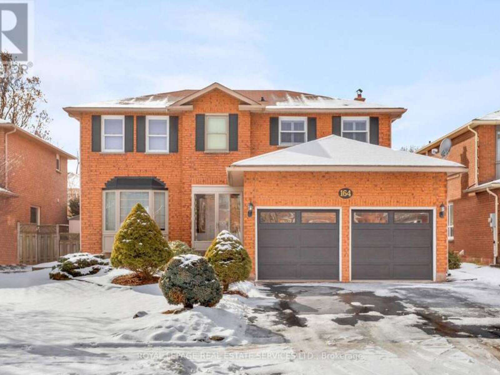 164 WARNER DRIVE, Oakville, Ontario L6L 6E7