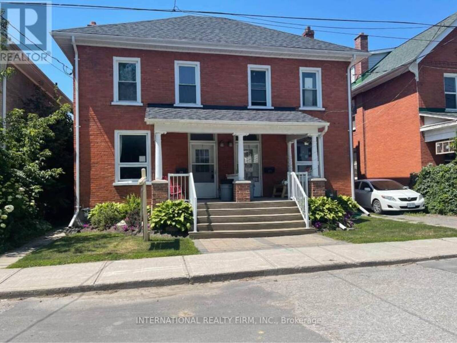 271-273 THOMAS STREET, Peterborough, Ontario K9J 5E7