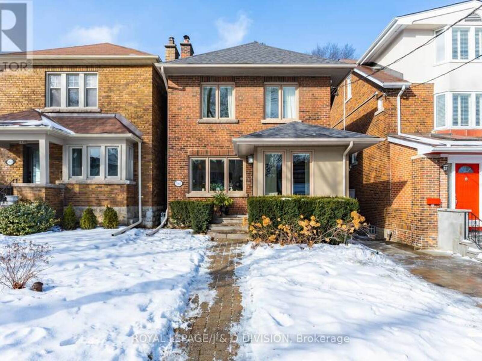 360 BRIAR HILL AVENUE, Toronto, Ontario M4R 1J2