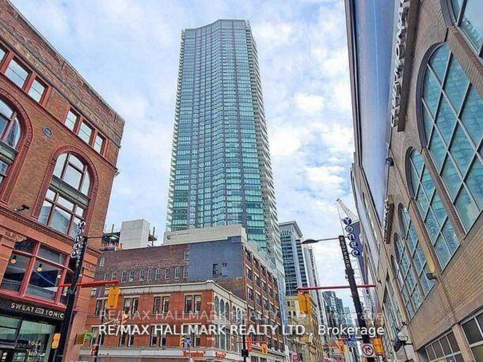 3114 - 197 YONGE STREET, Toronto, Ontario M5B 1M4