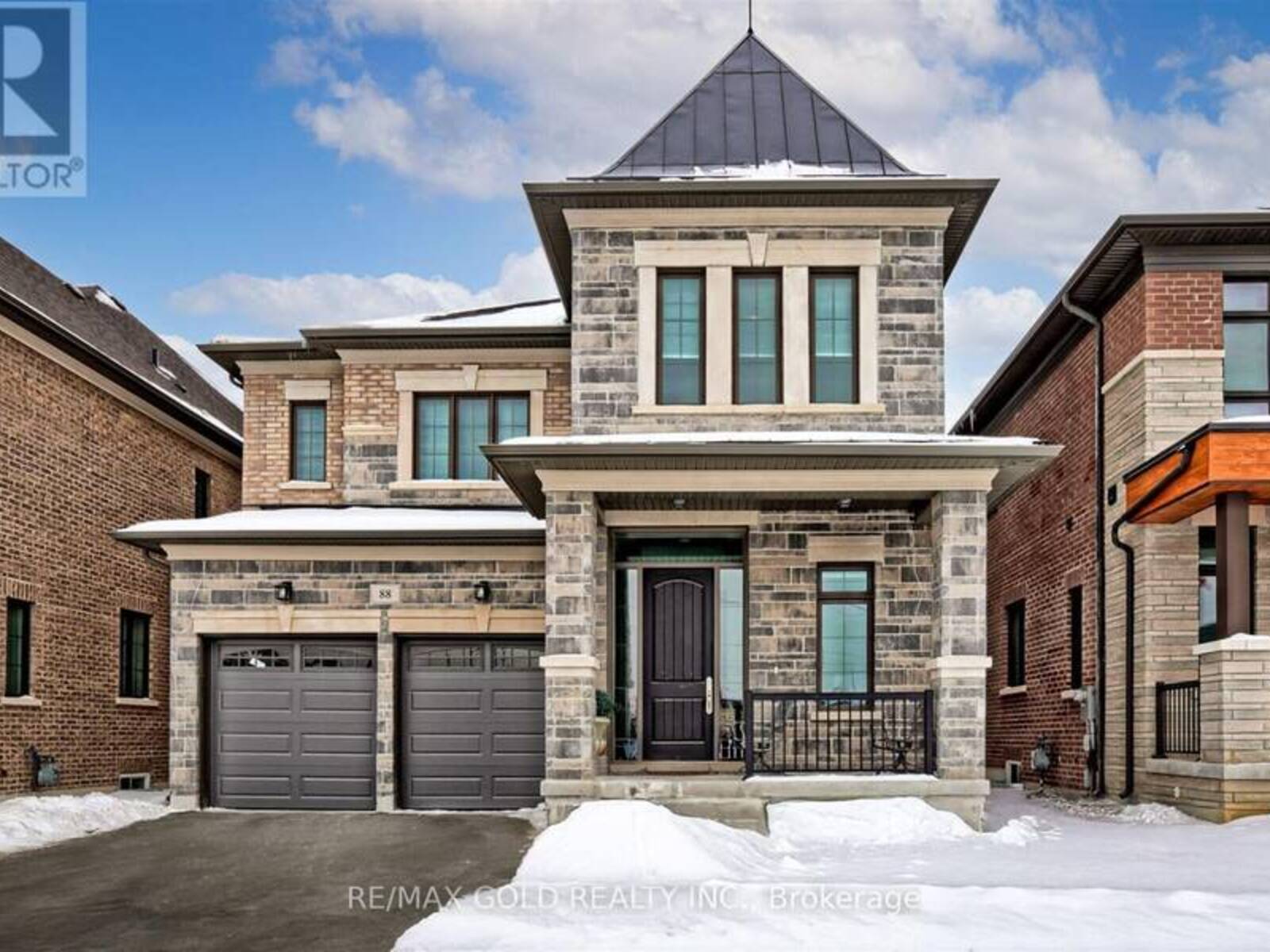 88 GREVILLE STREET, Vaughan, Ontario L3L 0G1