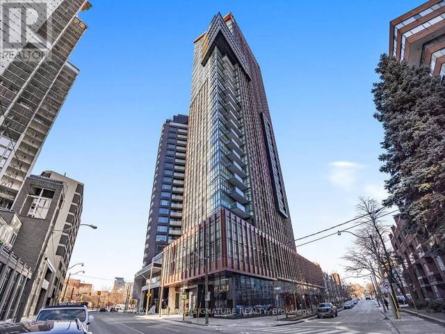 1704 - 32 DAVENPORT ROAD Toronto Ontario, M5R 0B5 - 2 Bedrooms Condo For Sale