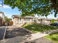 1711 BLACKBIRD DRIVE Mississauga Ontario, L4X 7M8