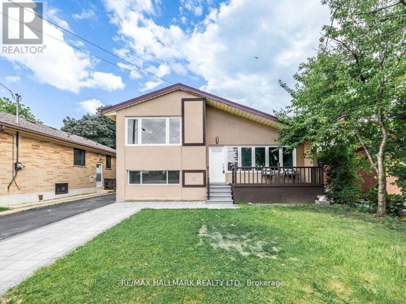 33 WISHING WELL DRIVE, Toronto, Ontario M1T 1H9