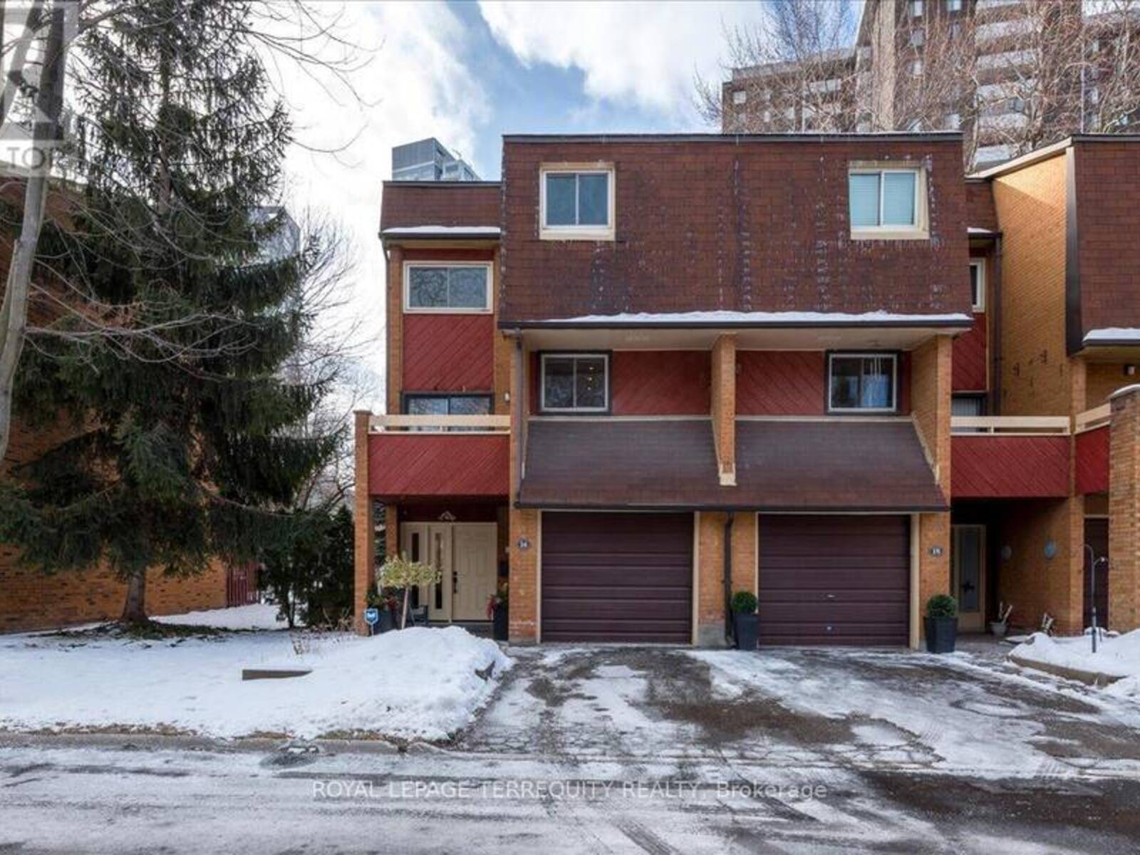 16 BARDS WALK WAY, Toronto, Ontario M2J 4T9