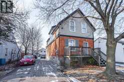 6 32ND STREET E | Hamilton Ontario | Slide Image One