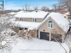 24 KEATS DRIVE Barrie Ontario, L4N 6C9