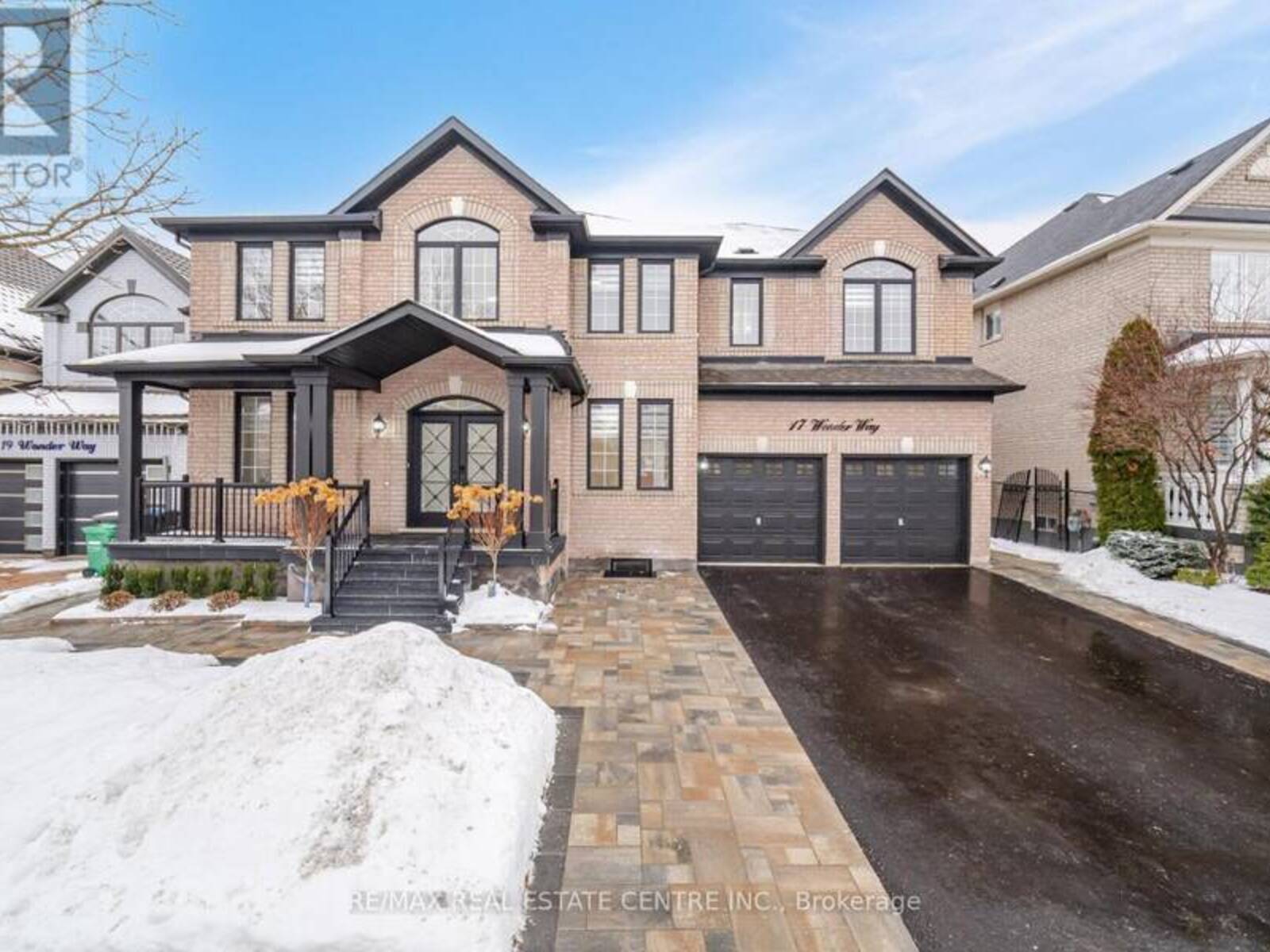 17 WONDER WAY, Brampton, Ontario L6P 1G1