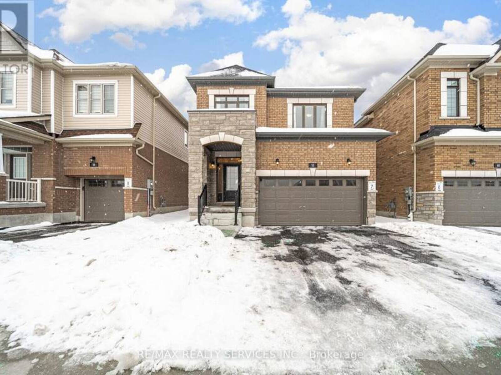 52 LUMB DRIVE, Cambridge, Ontario N1T 1W6