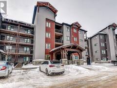 401 - 20 BECKWITH LANE Collingwood Ontario, L9Y 3B6