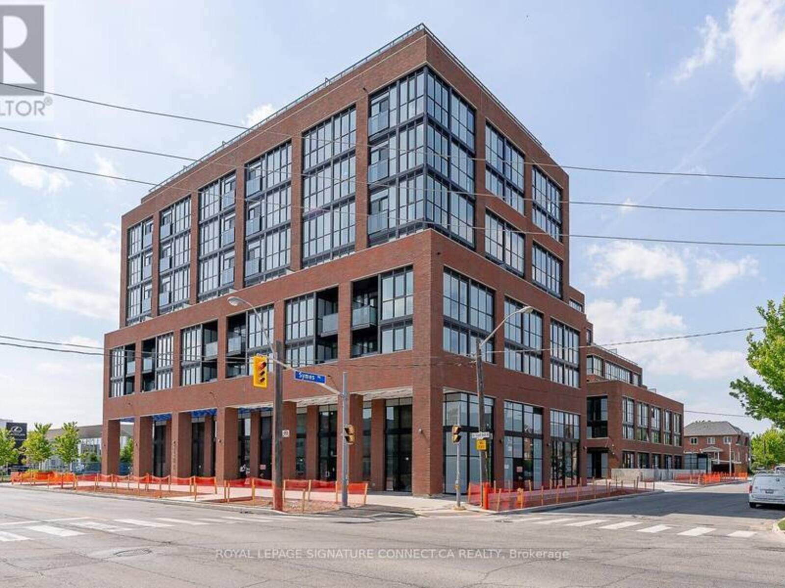 419 - 2300 ST. CLAIR AVENUE W, Toronto, Ontario M6N 1K8