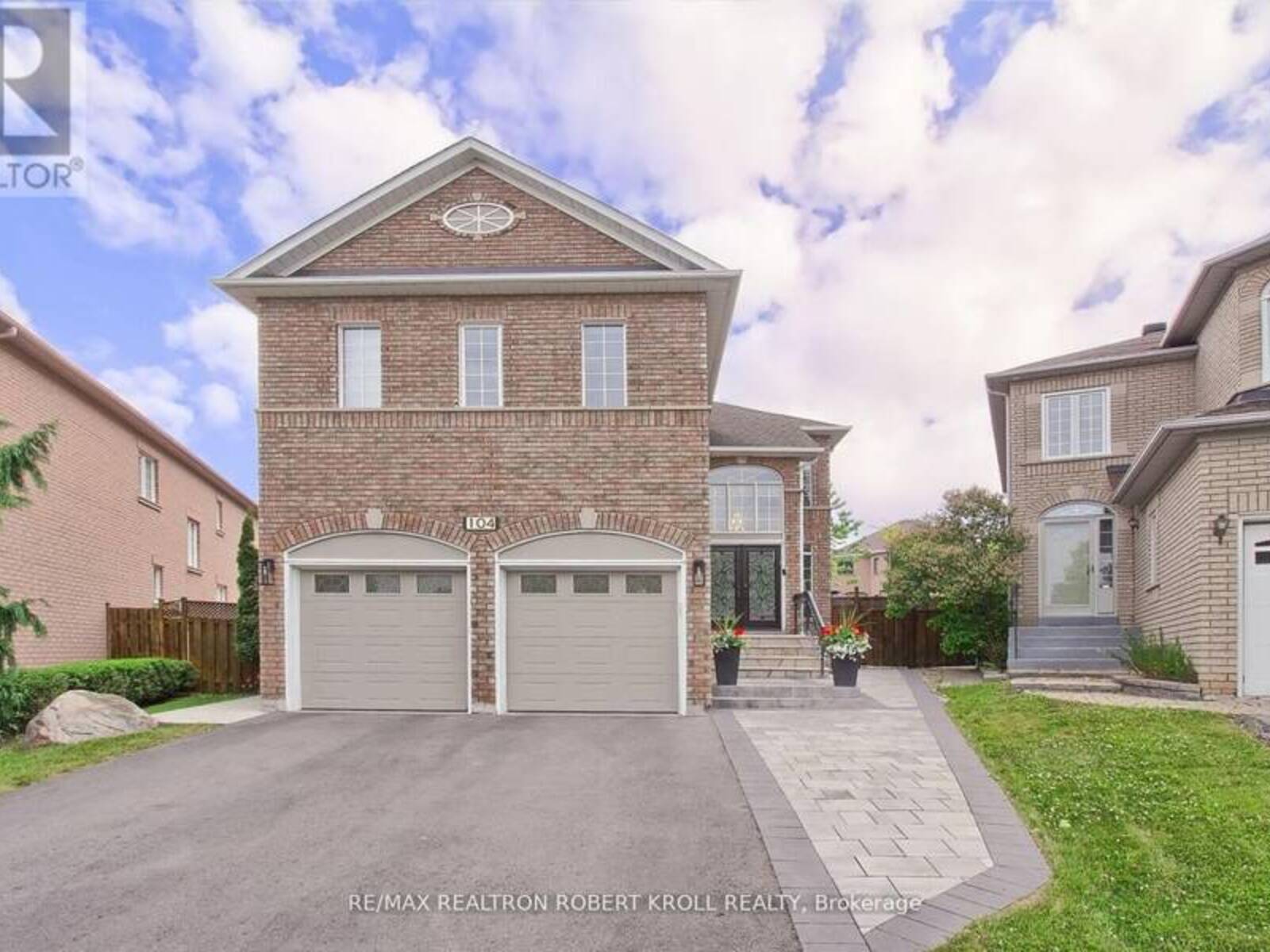 104 MOJAVE CRESCENT, Richmond Hill, Ontario L4S 1R8