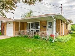 698 WEST 5TH STREET W Hamilton Ontario, L9C 3R2