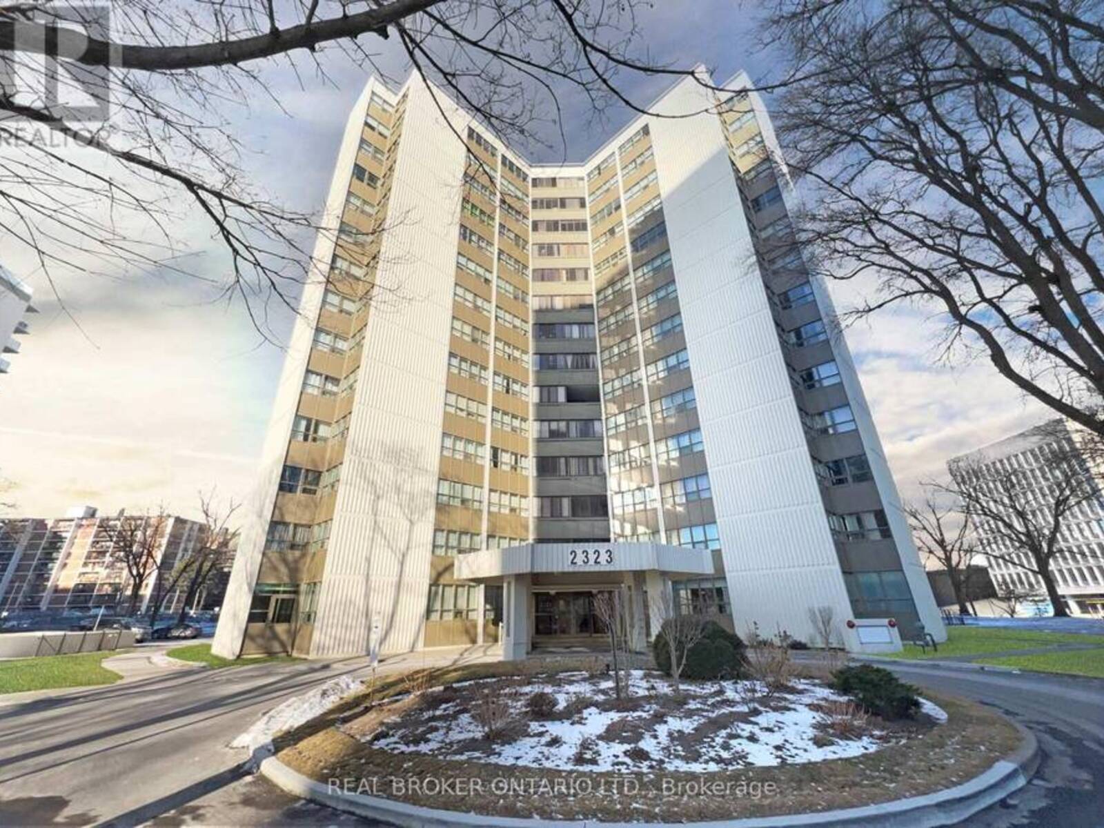 206 - 2323 CONFEDERATION PARKWAY, Mississauga, Ontario L5B 1R6