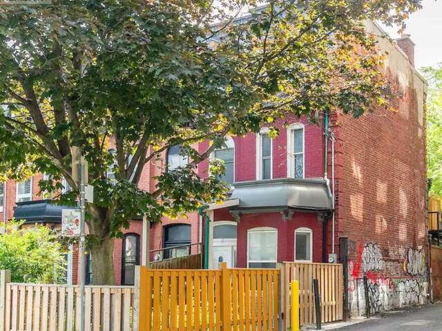 83 SULLIVAN STREET Toronto Ontario, M5T 1C2 - 6 Bedrooms Home For Sale