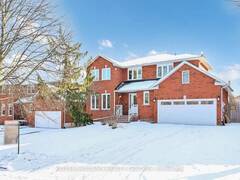 88 BALLARD CRESCENT Newmarket Ontario, L3X 1S1