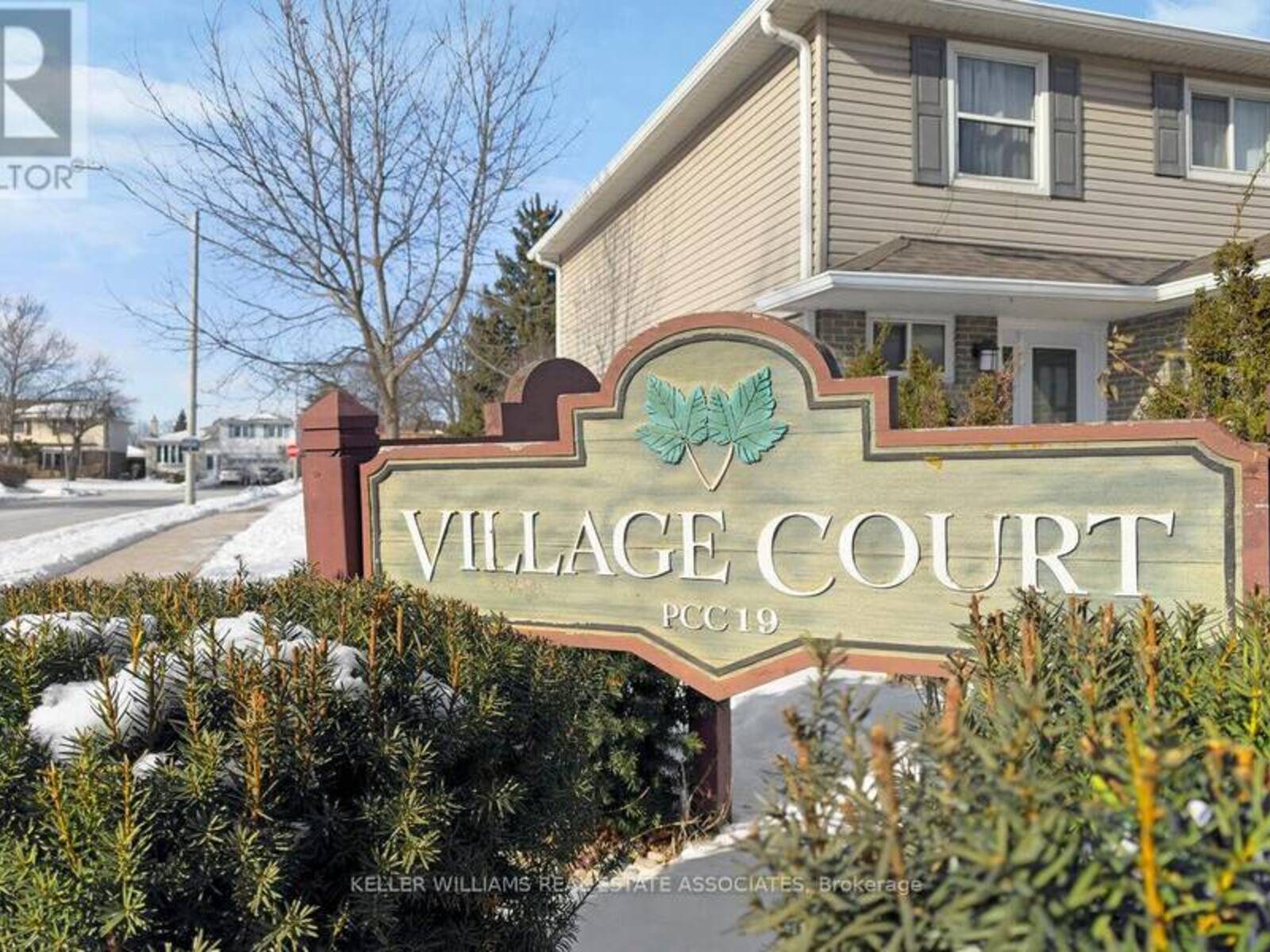 44 VILLAGE COURT, Brampton, Ontario L6W 1A6